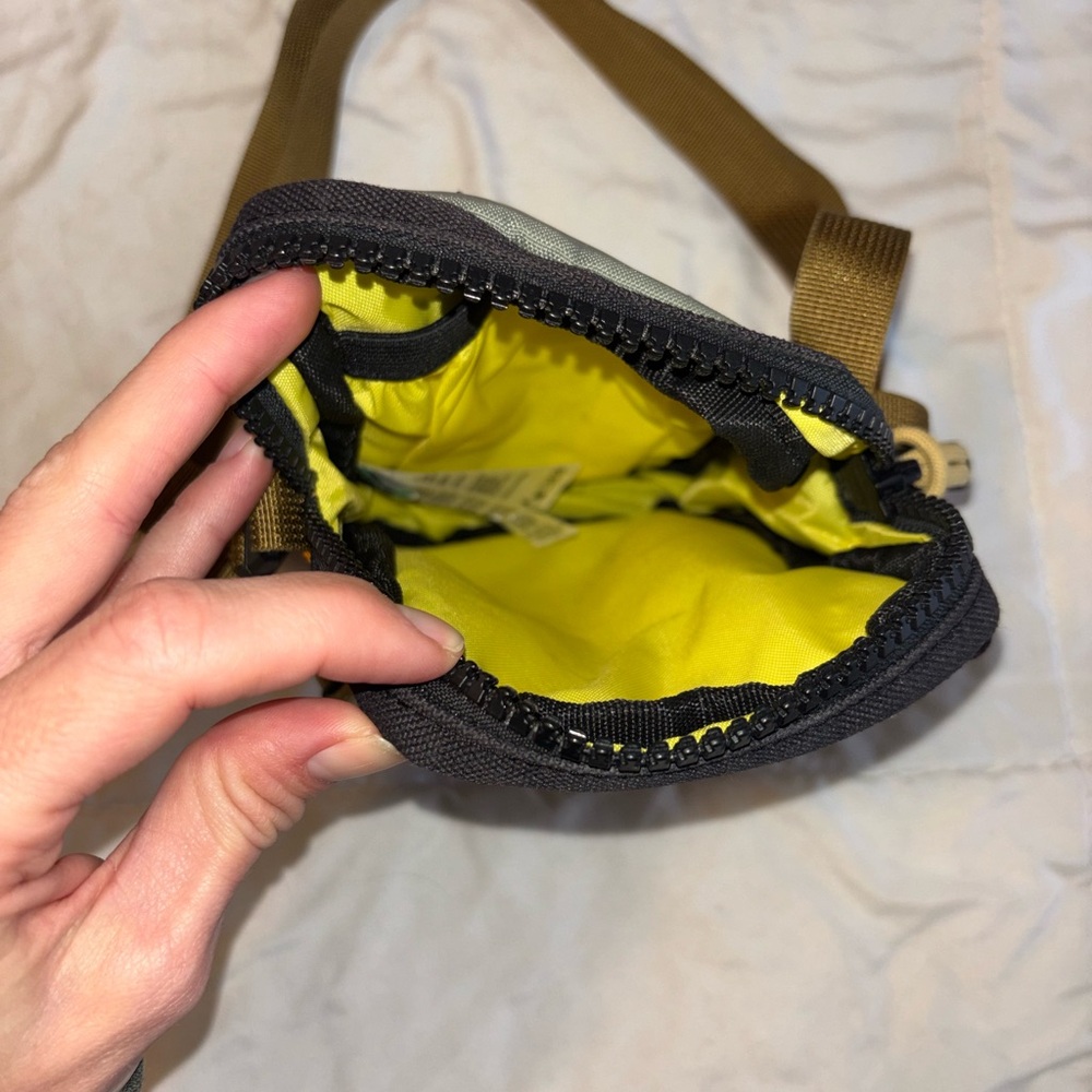 🌄 Topo Designs Mini Shoulder Bag — Beetle/Spice Colorblock Crossbody - Picture 6 of 9